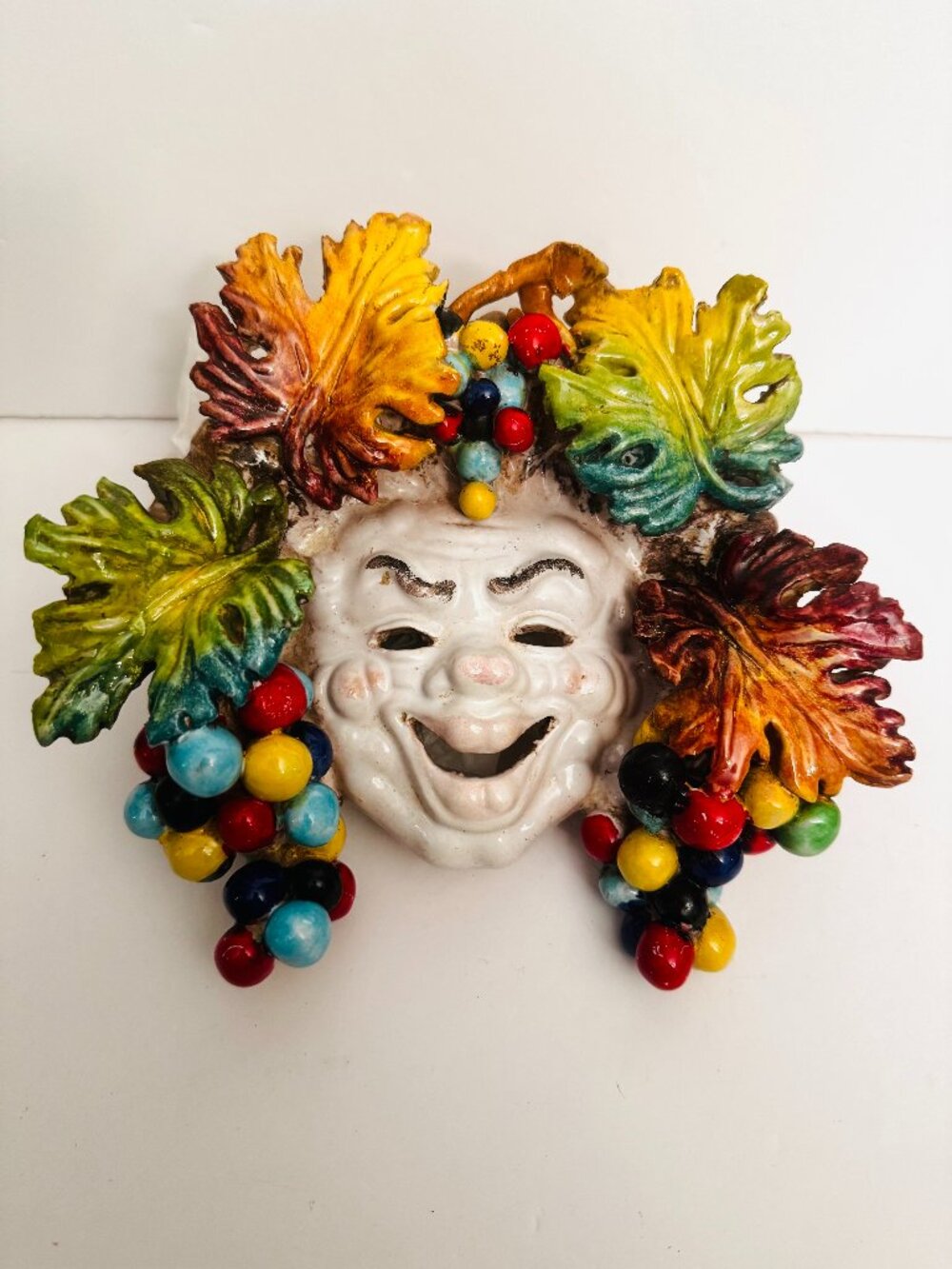 Vtg Italian Majolica Bacchus style Mask Wall 7.5x7" Handcraft Leaves Grapes READ
